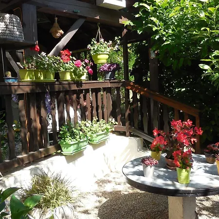 Country house Chaleureux Avec Terrasse, Proche Des Activites Touristiques Et Nature Des Vosges - Fr-1-589-177 *