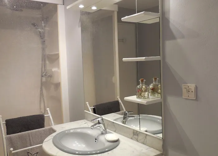 Chaleureux Avec Terrasse, Proche Des Activites Touristiques Et Nature Des Vosges - Fr-1-589-177 *